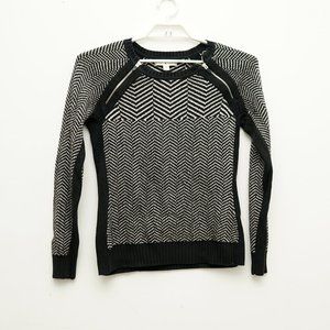 Tommy Hilfiger sweater black and white with zipper